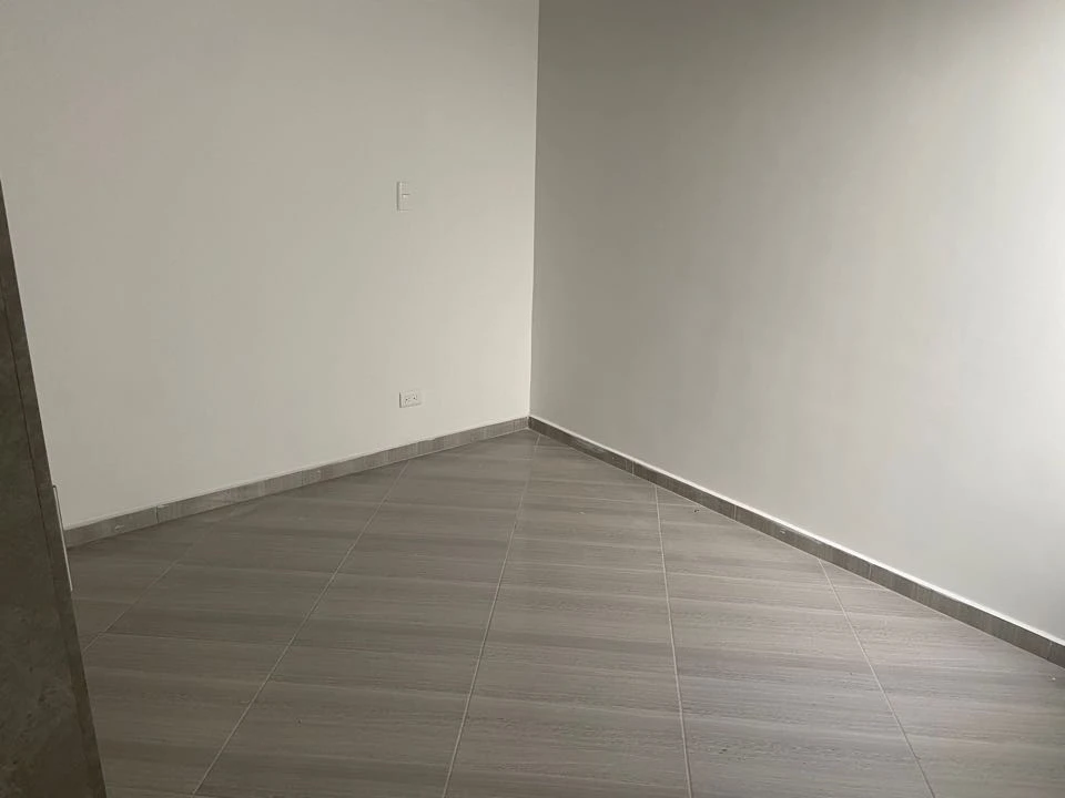 Apartamento en arriendo cerca a estación madera