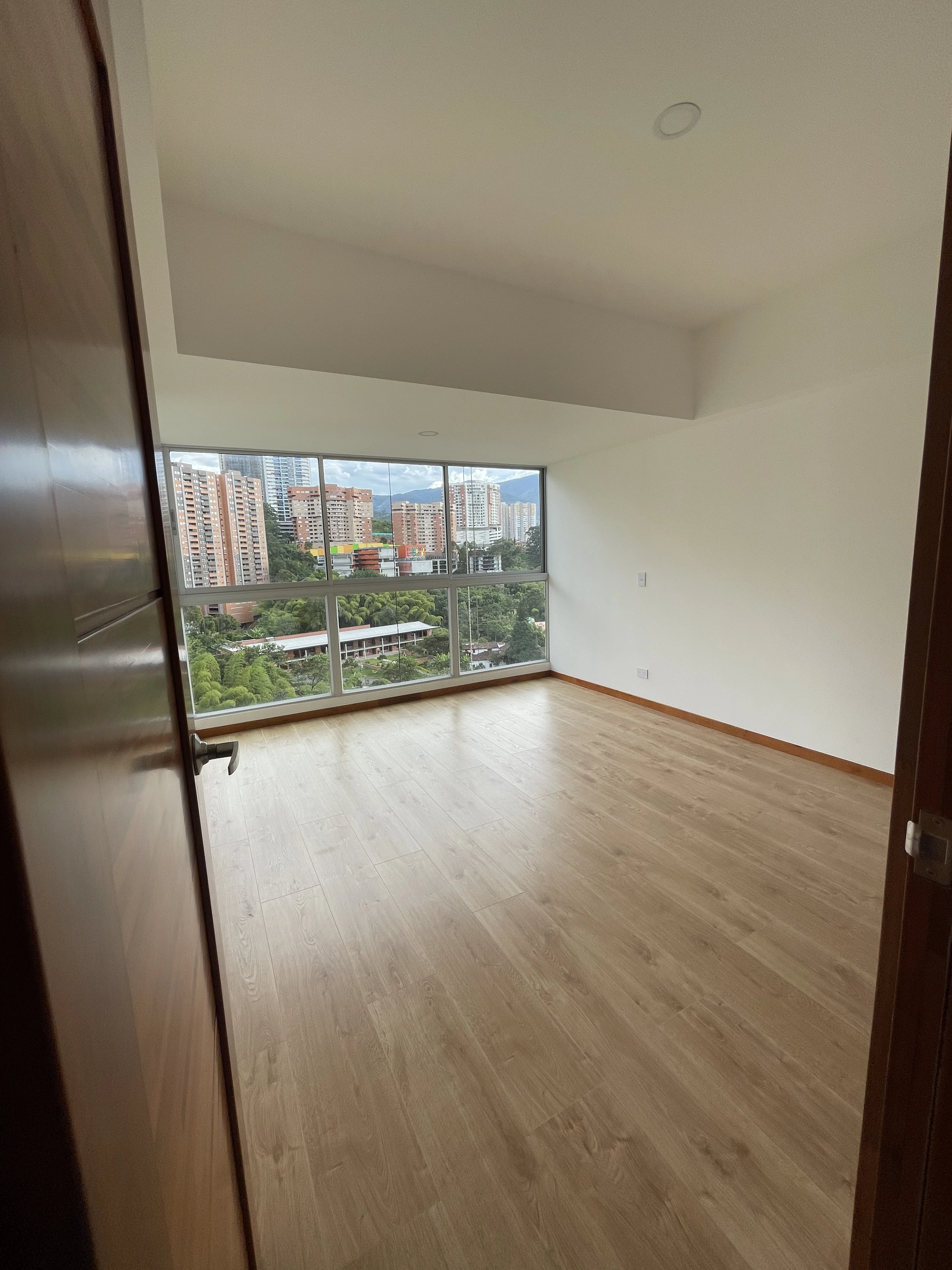 ARRIENDO APARTAMENTO