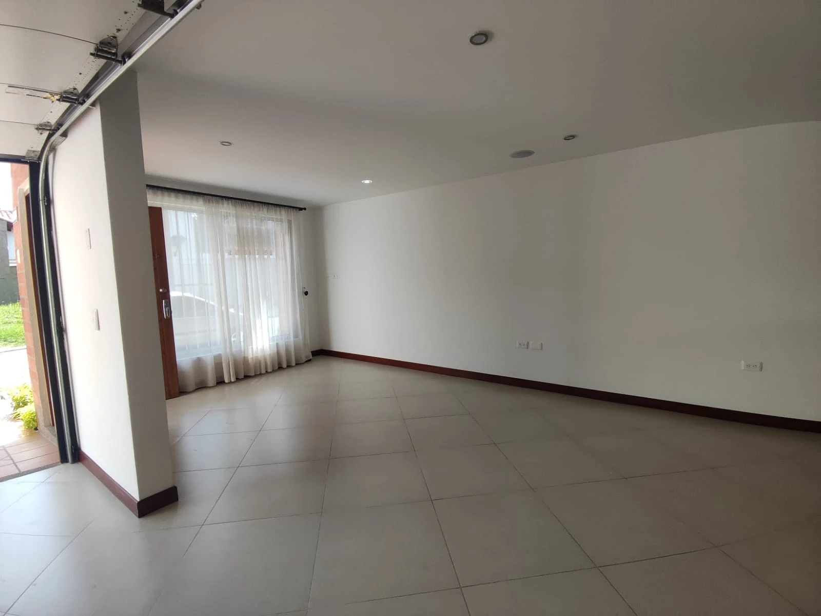 Casa en arriendo en La Ceja - Jardines de la Pradera 