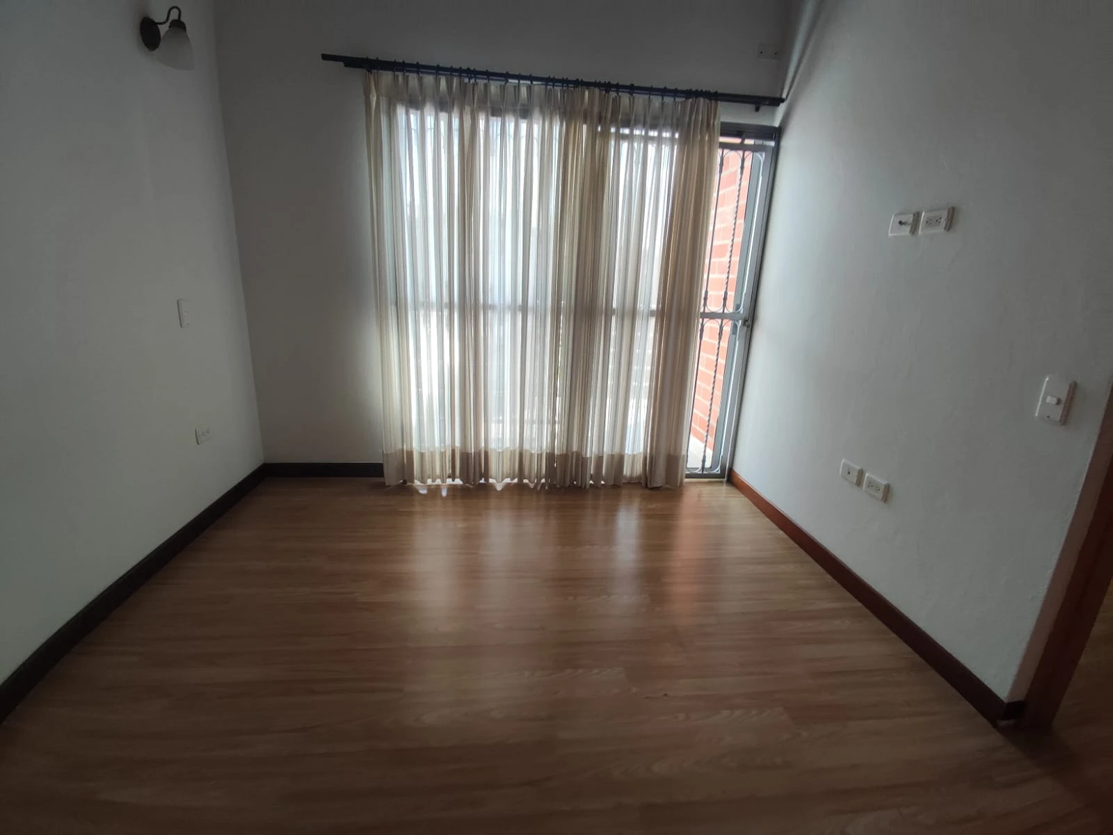 Casa en arriendo en La Ceja - Jardines de la Pradera 