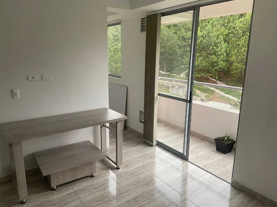 Se arrienda apartaestudio en sector amazonia