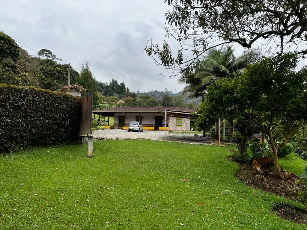 CASA LOTE EN VENTA Y ARRIENDO GUARNE - SAN JOSE 