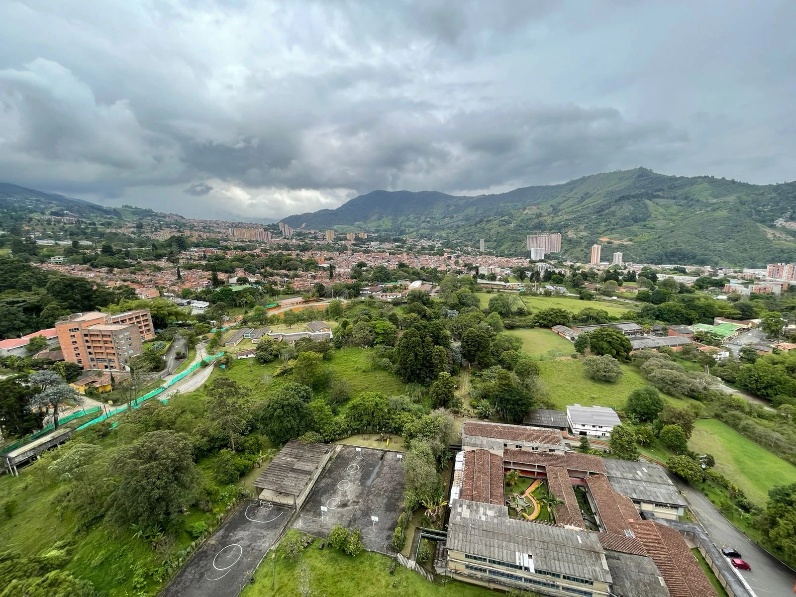 Apartamento en venta sector chorritos itagui 
