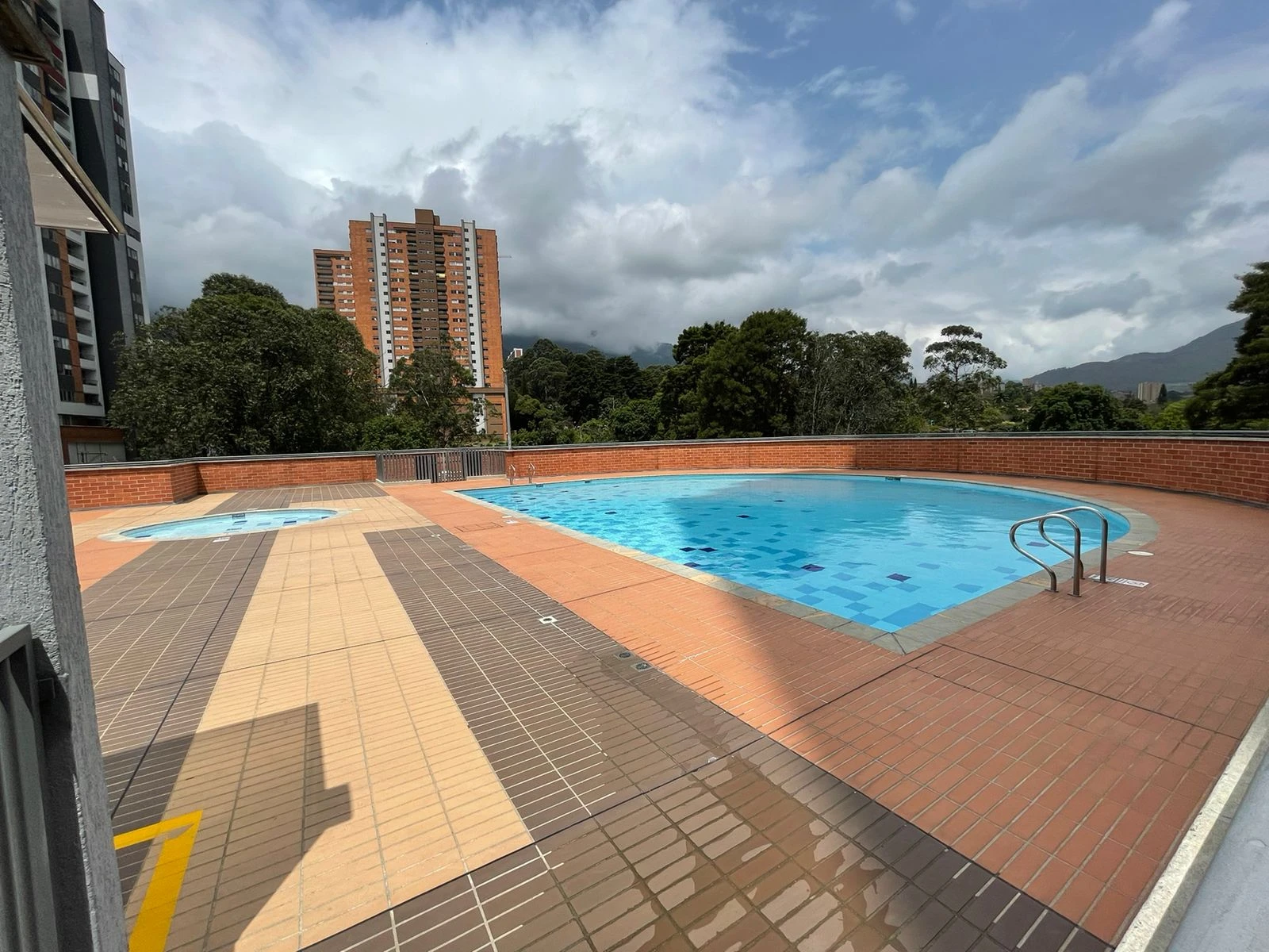 Apartamento en venta sector chorritos itagui 