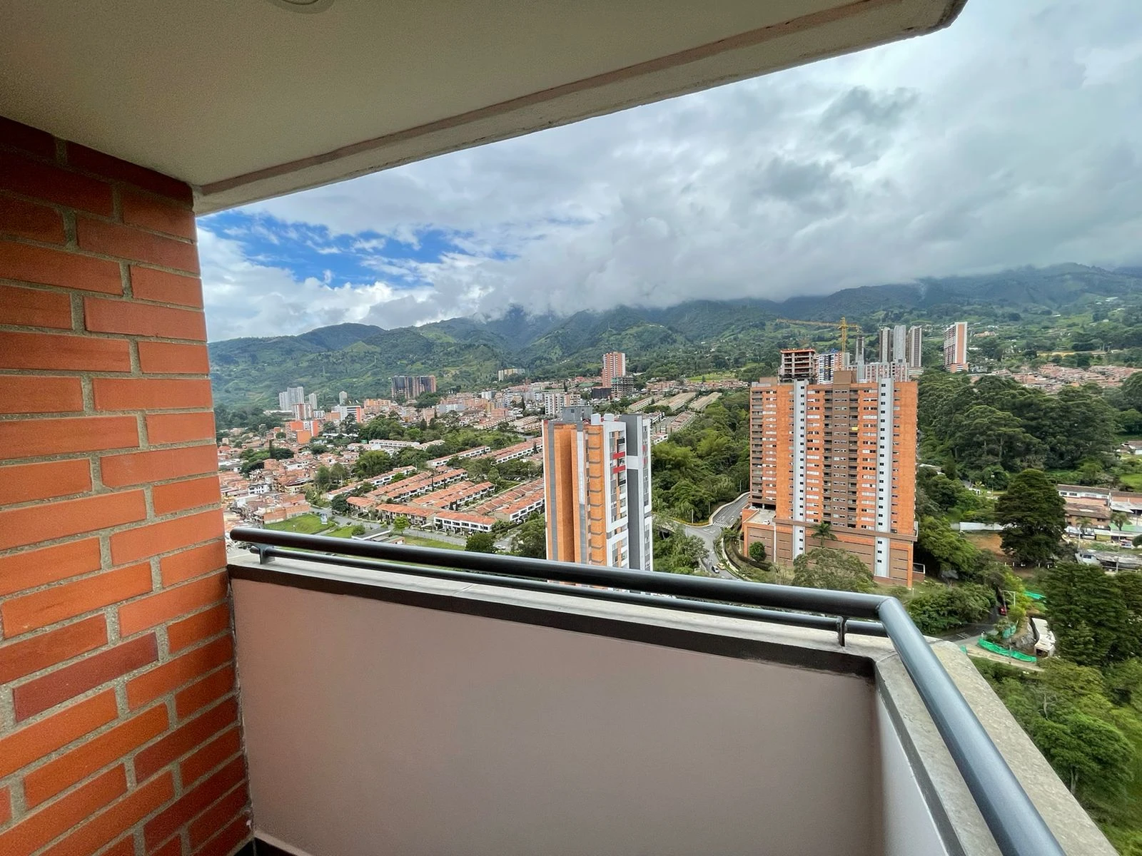 Apartamento en venta sector chorritos itagui 