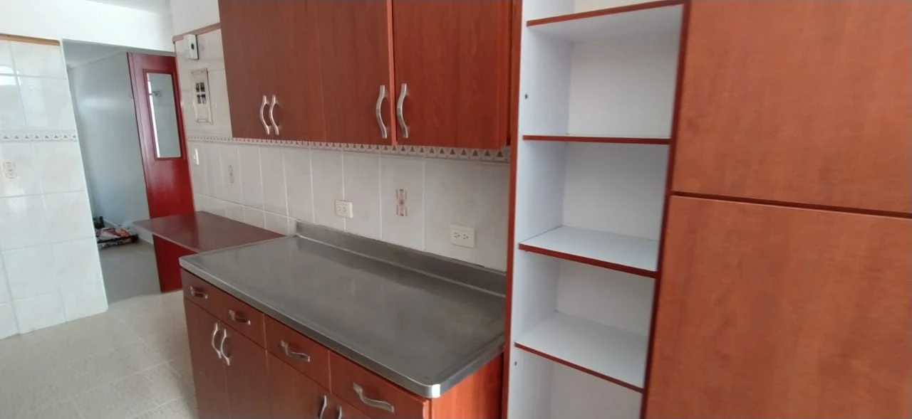 ARRIENDO CASA COMERCIAL EN BELÉN ROSALES