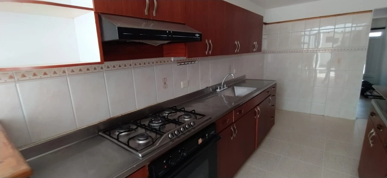 ARRIENDO CASA COMERCIAL EN BELÉN ROSALES