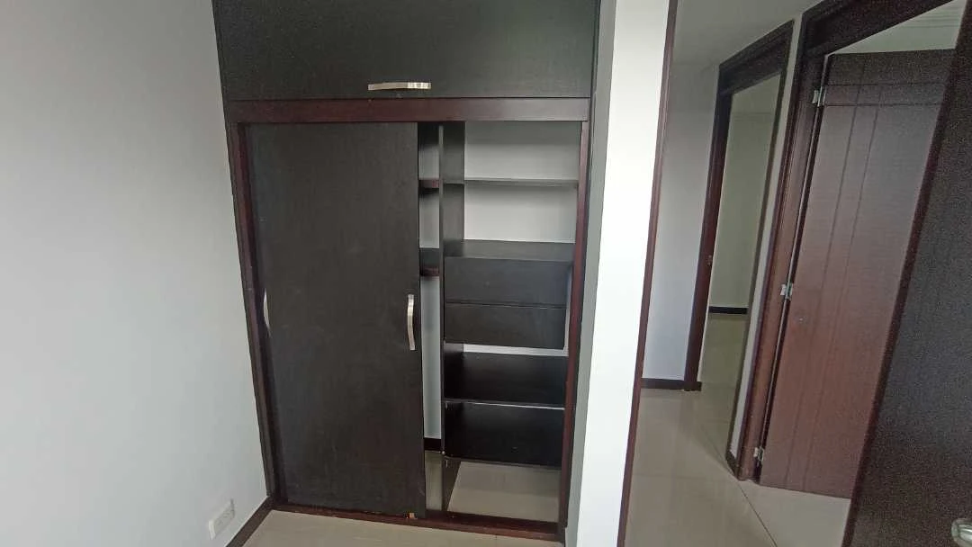 Se arrienda apartamento en sector madera