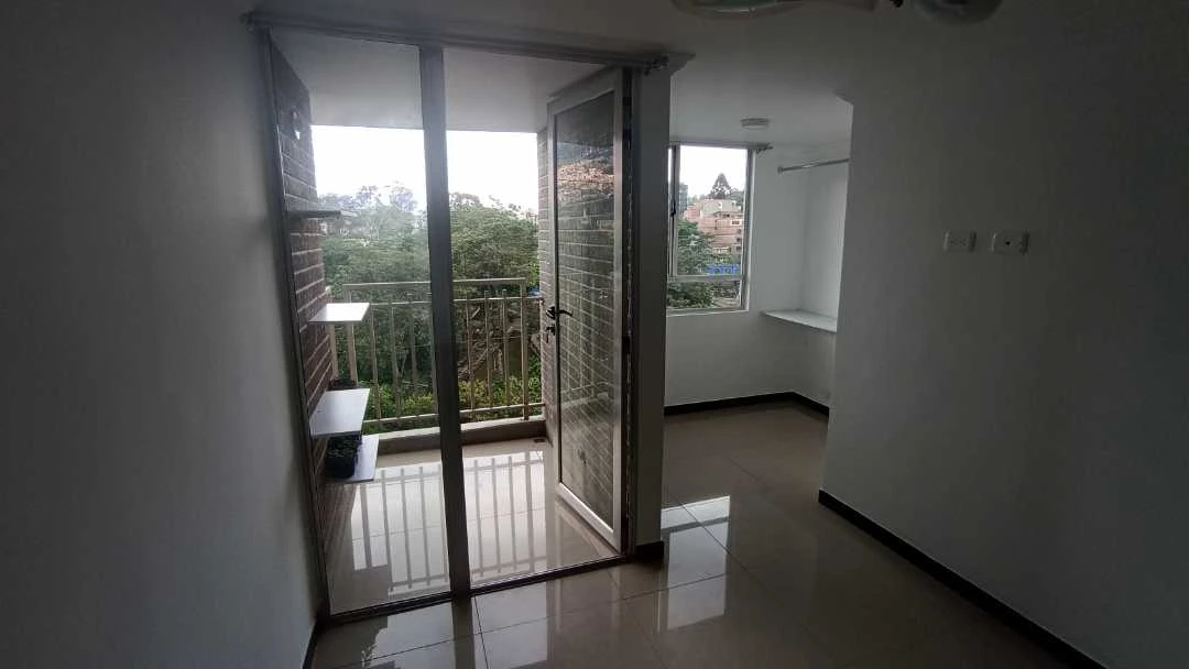 Se arrienda apartamento en sector madera