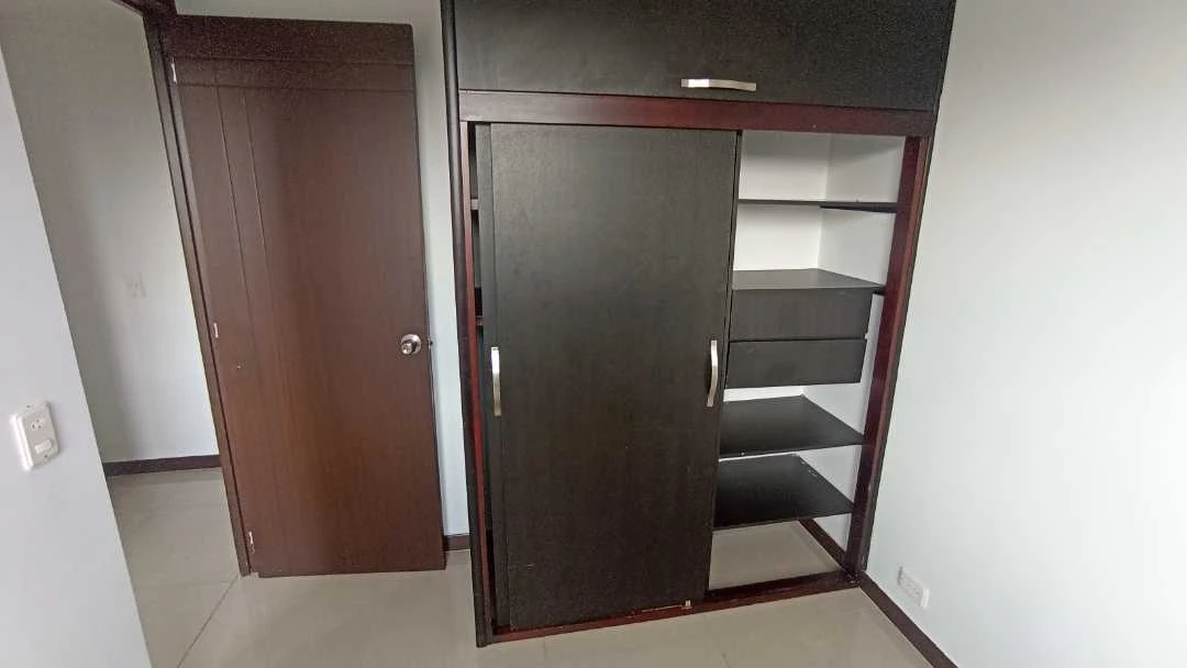 Se arrienda apartamento en sector madera