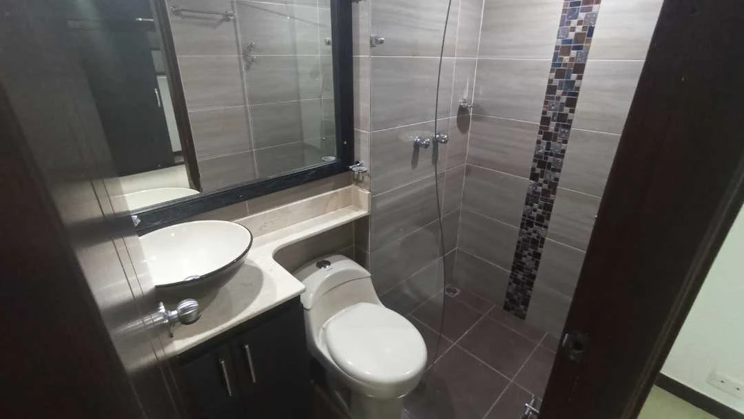 Se arrienda apartamento en sector madera