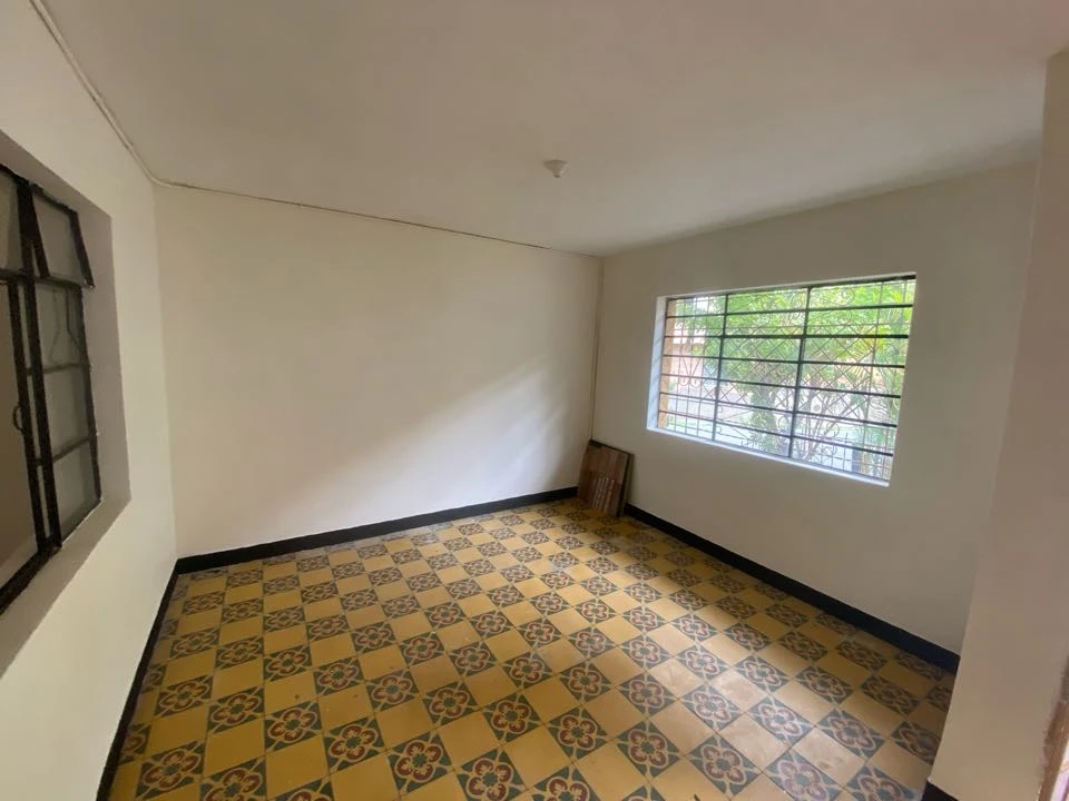 Casa en arriendo cerca al parque de Bello