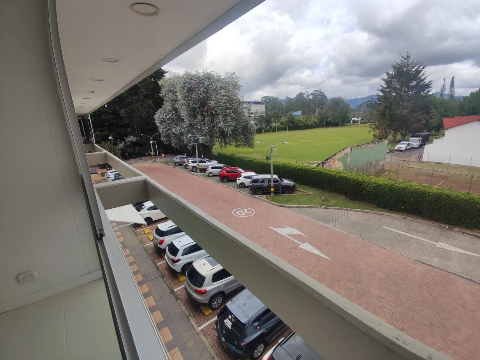 Oficina en arriendo Complex Llanogrande 