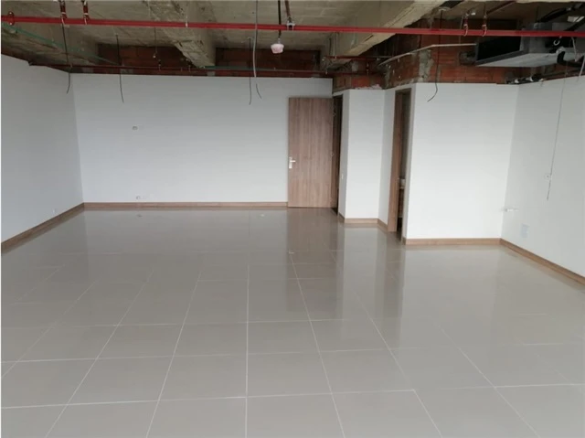 oficina en arrendamiento / venta sector las palmas