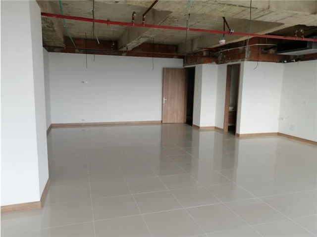 oficina en arrendamiento / venta sector las palmas