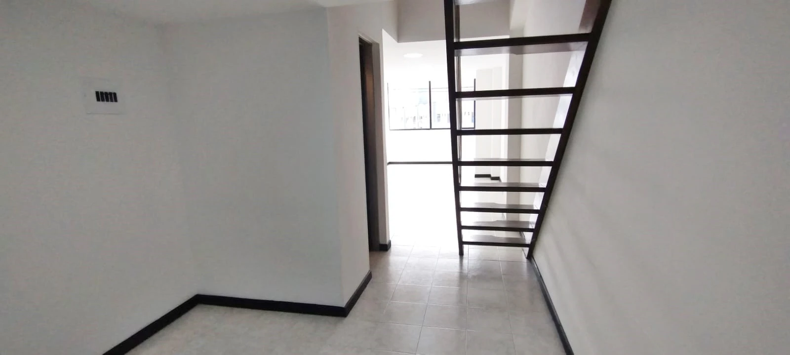 oficina en arriendo sector centro automotriz