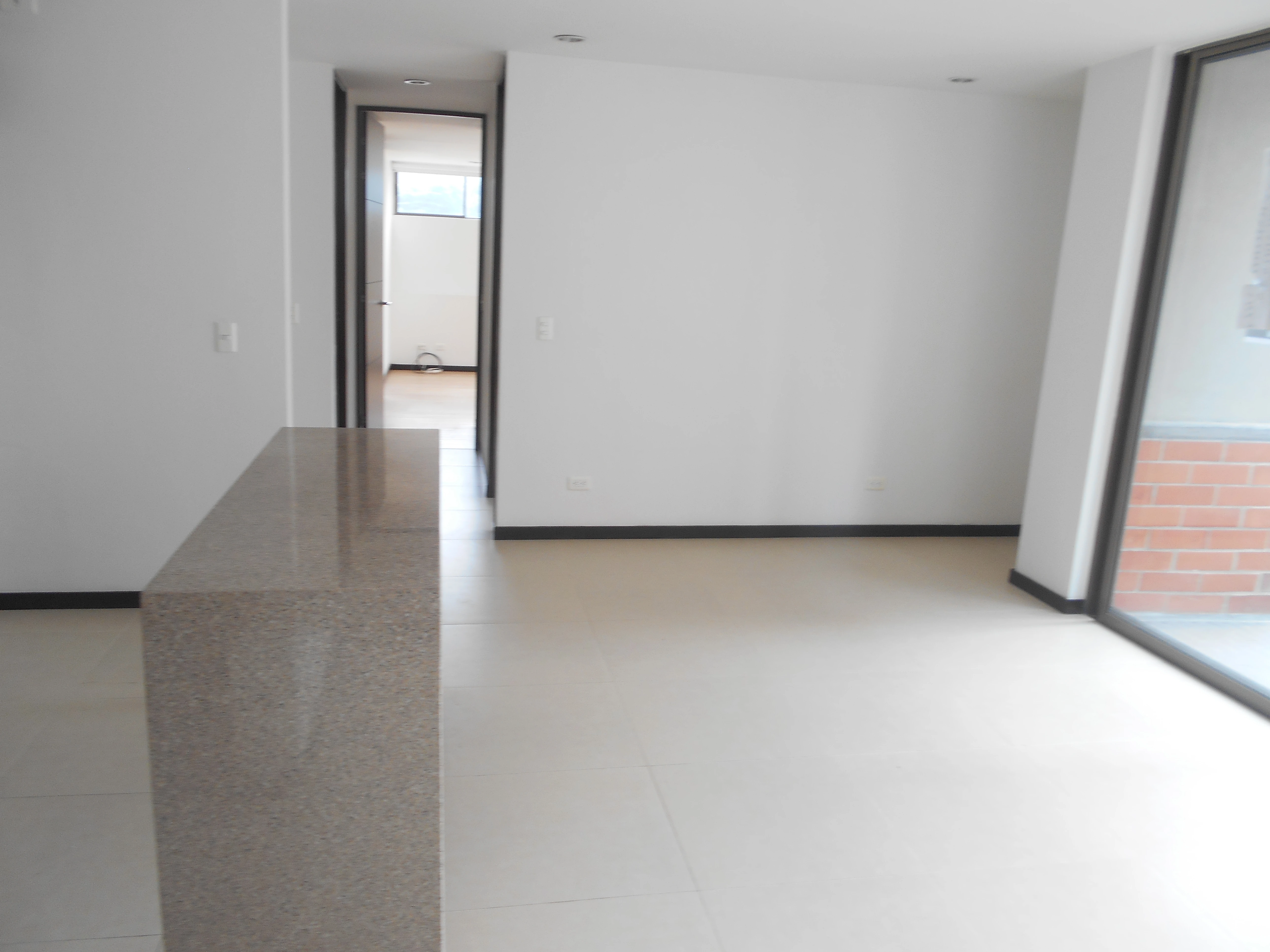 apartamento en arriendo sector superior padre marianito