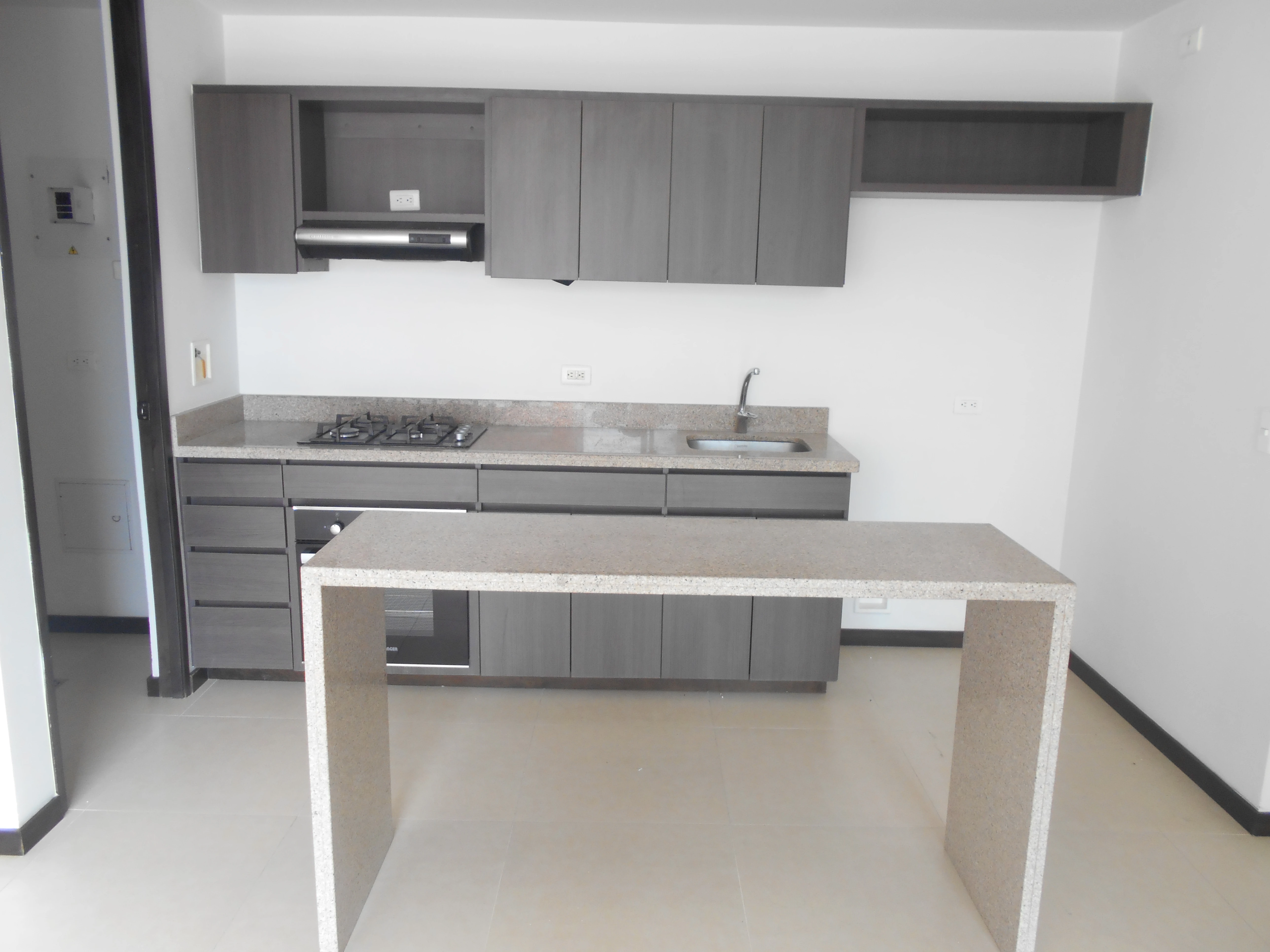 apartamento en arriendo sector superior padre marianito