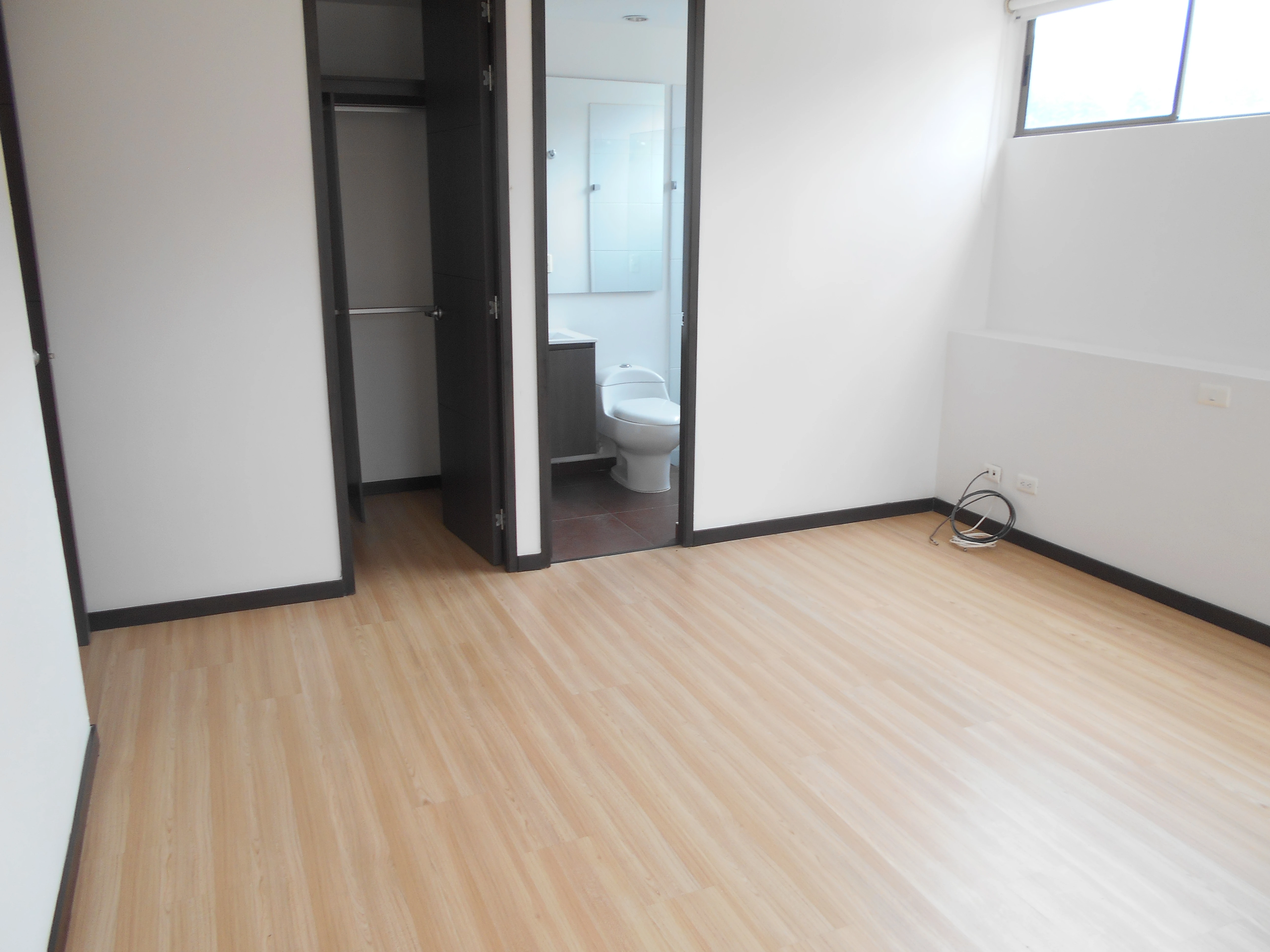 apartamento en arriendo sector superior padre marianito