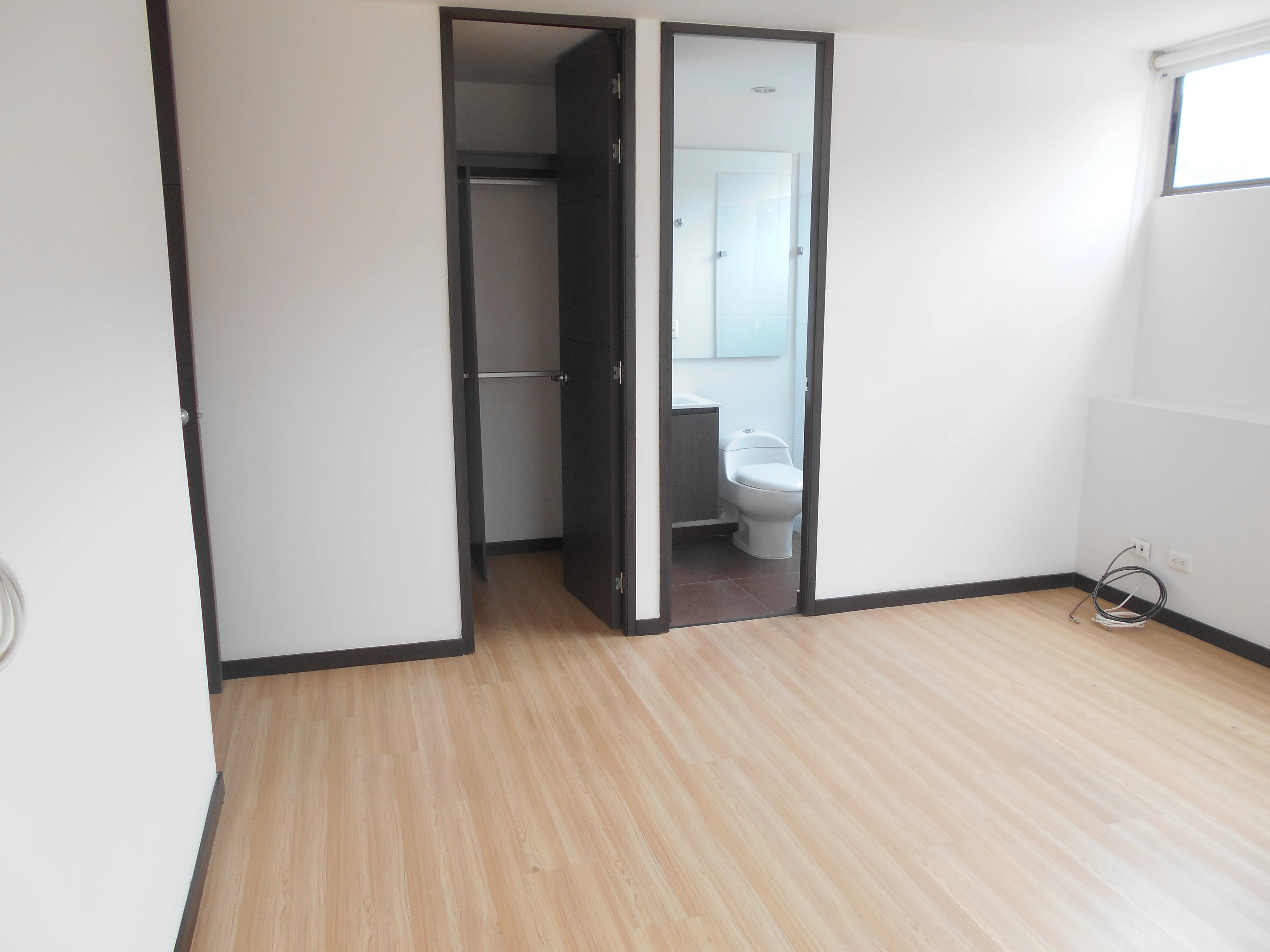 apartamento en arriendo sector superior padre marianito