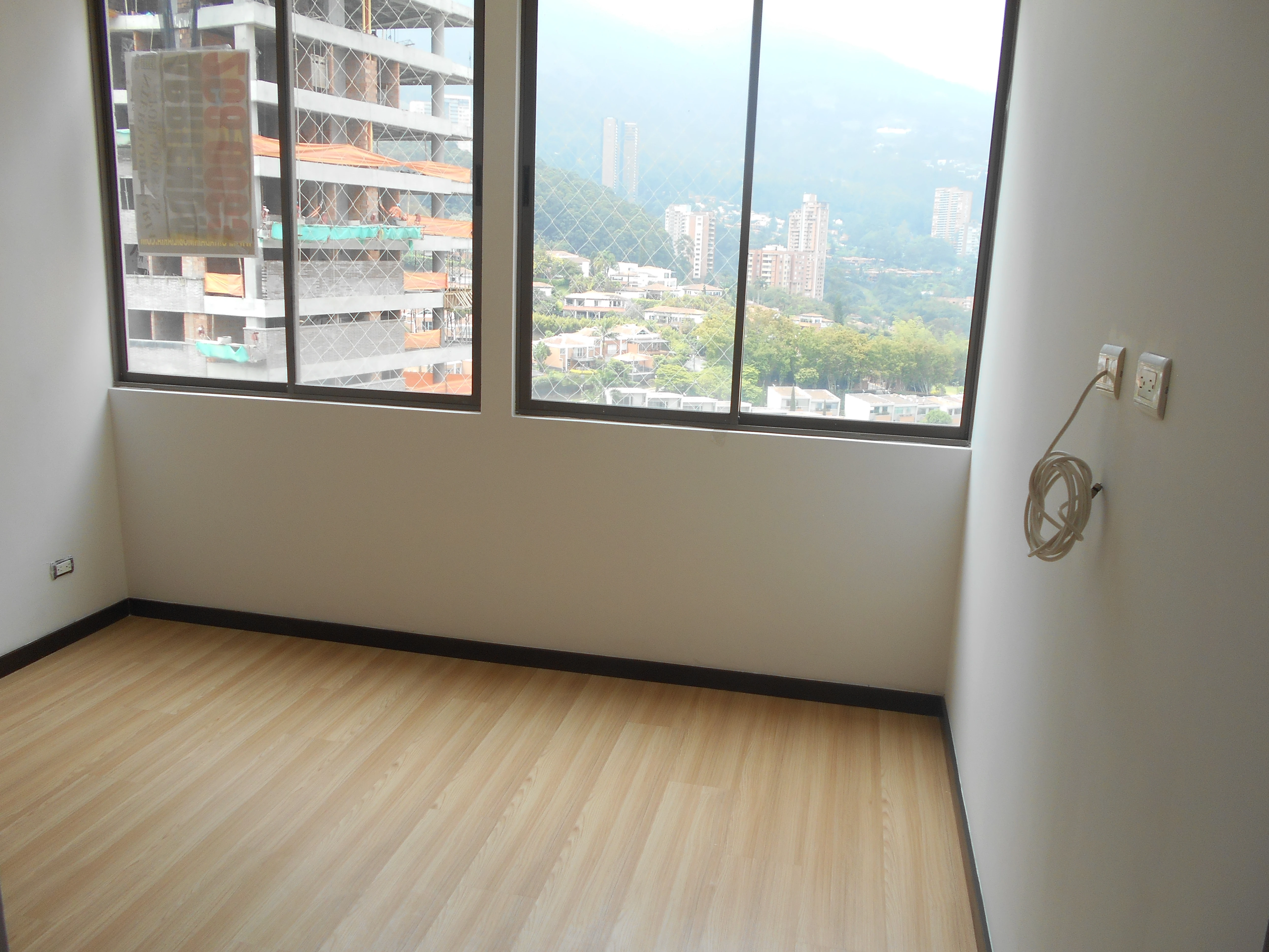 apartamento en arriendo sector superior padre marianito