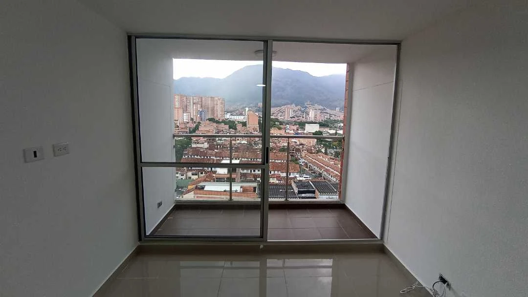 Se arrienda apartamento sector cabañitas cerca ala estación madera