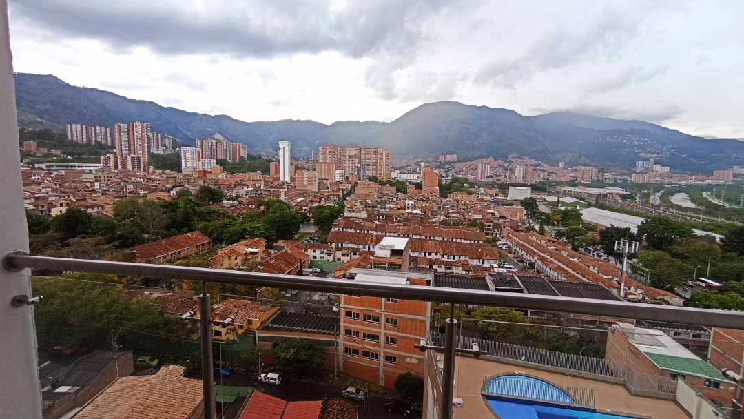 Se arrienda apartamento sector cabañitas cerca ala estación madera