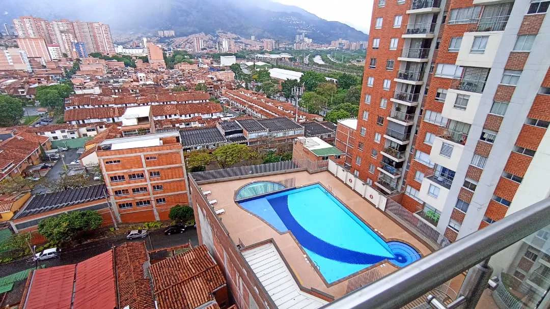 Se arrienda apartamento sector cabañitas cerca ala estación madera