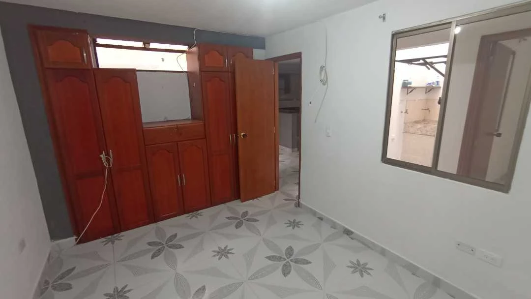 Se arrienda apartamento interior edificio en cabañas
