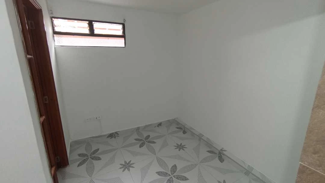 Se arrienda apartamento interior edificio en cabañas