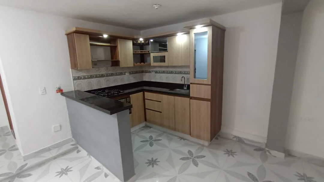 Se arrienda apartamento interior edificio en cabañas