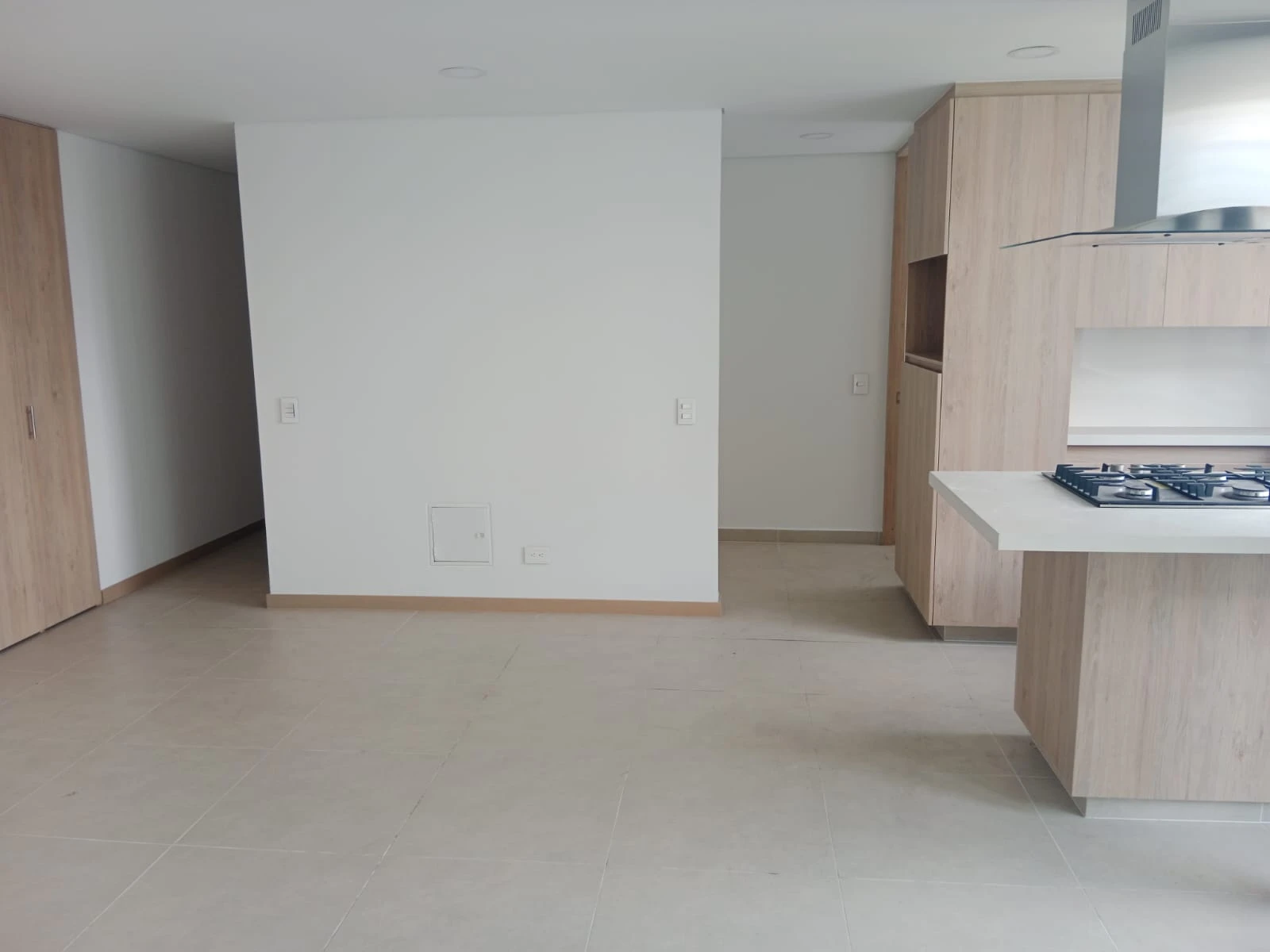 APARTAMENTO EN ARRIENDO LAS PALMAS POBLADO