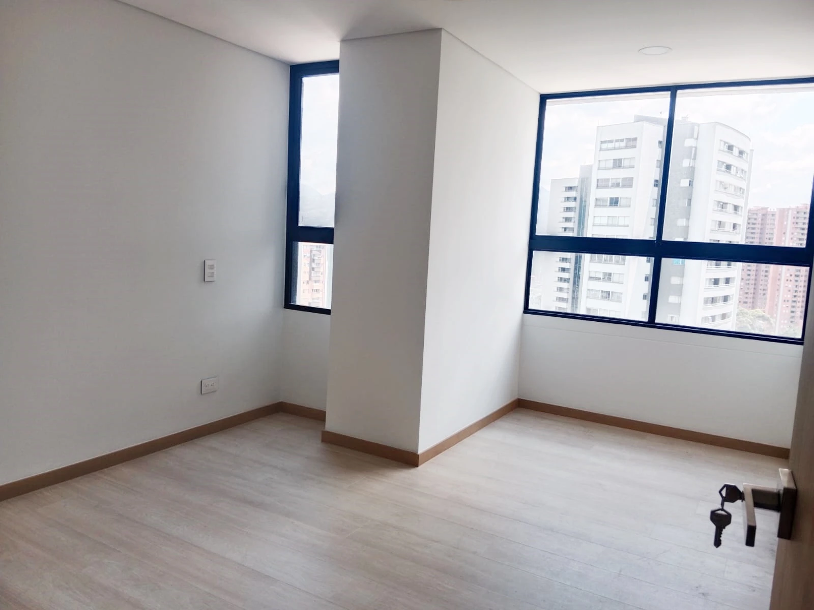 APARTAMENTO EN ARRIENDO LAS PALMAS POBLADO
