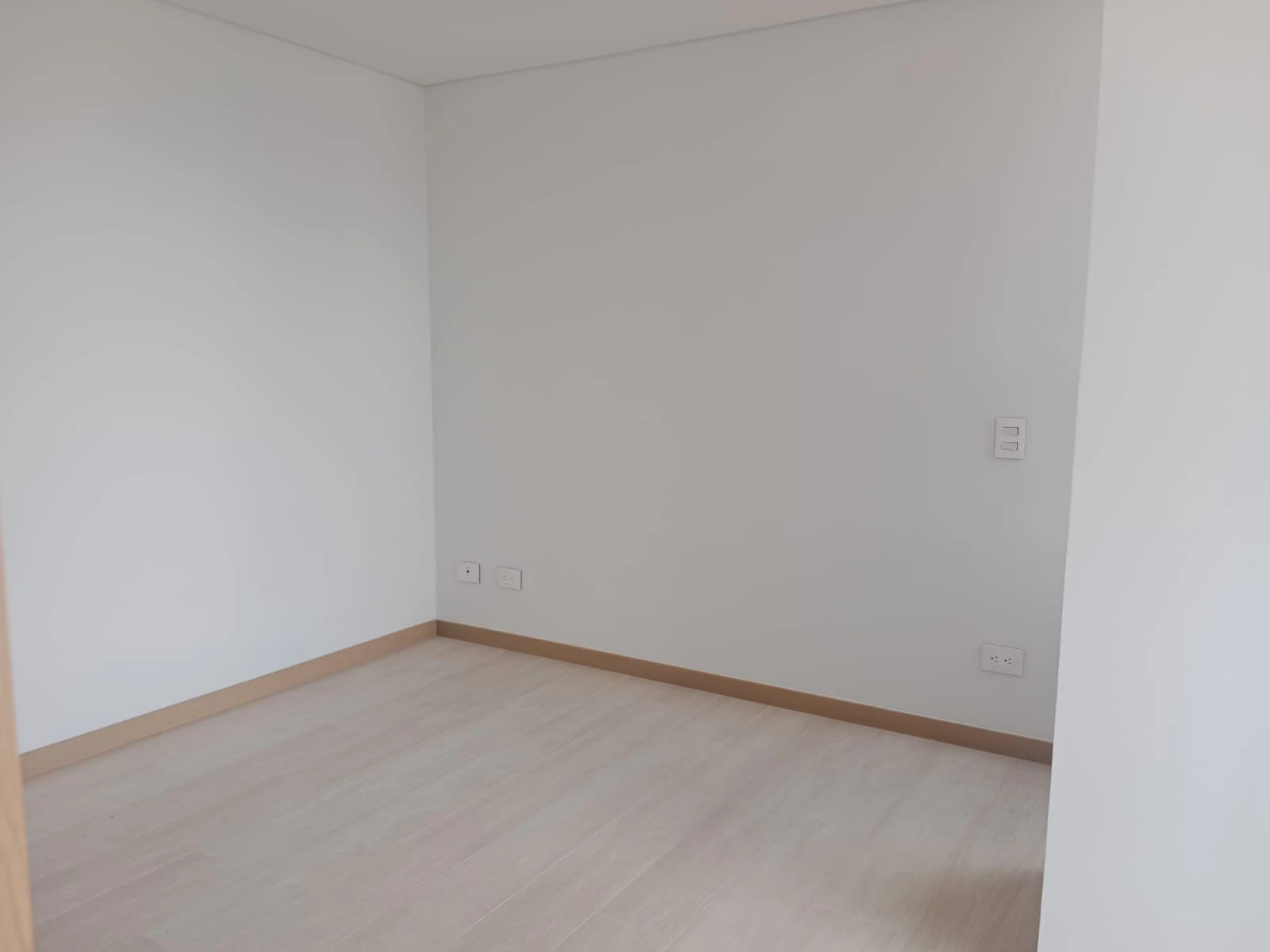 APARTAMENTO EN ARRIENDO LAS PALMAS POBLADO