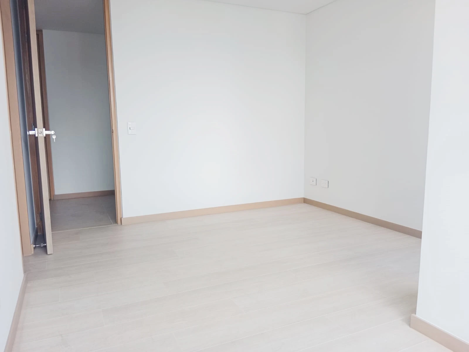 APARTAMENTO EN ARRIENDO LAS PALMAS POBLADO