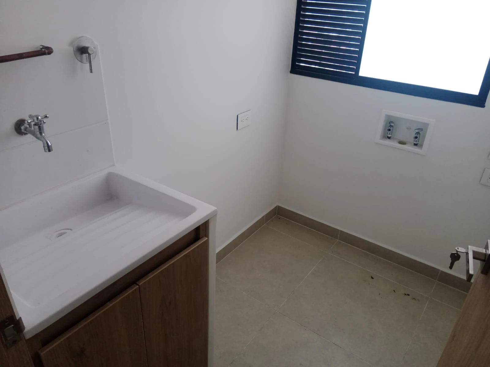 APARTAMENTO EN ARRIENDO LAS PALMAS POBLADO