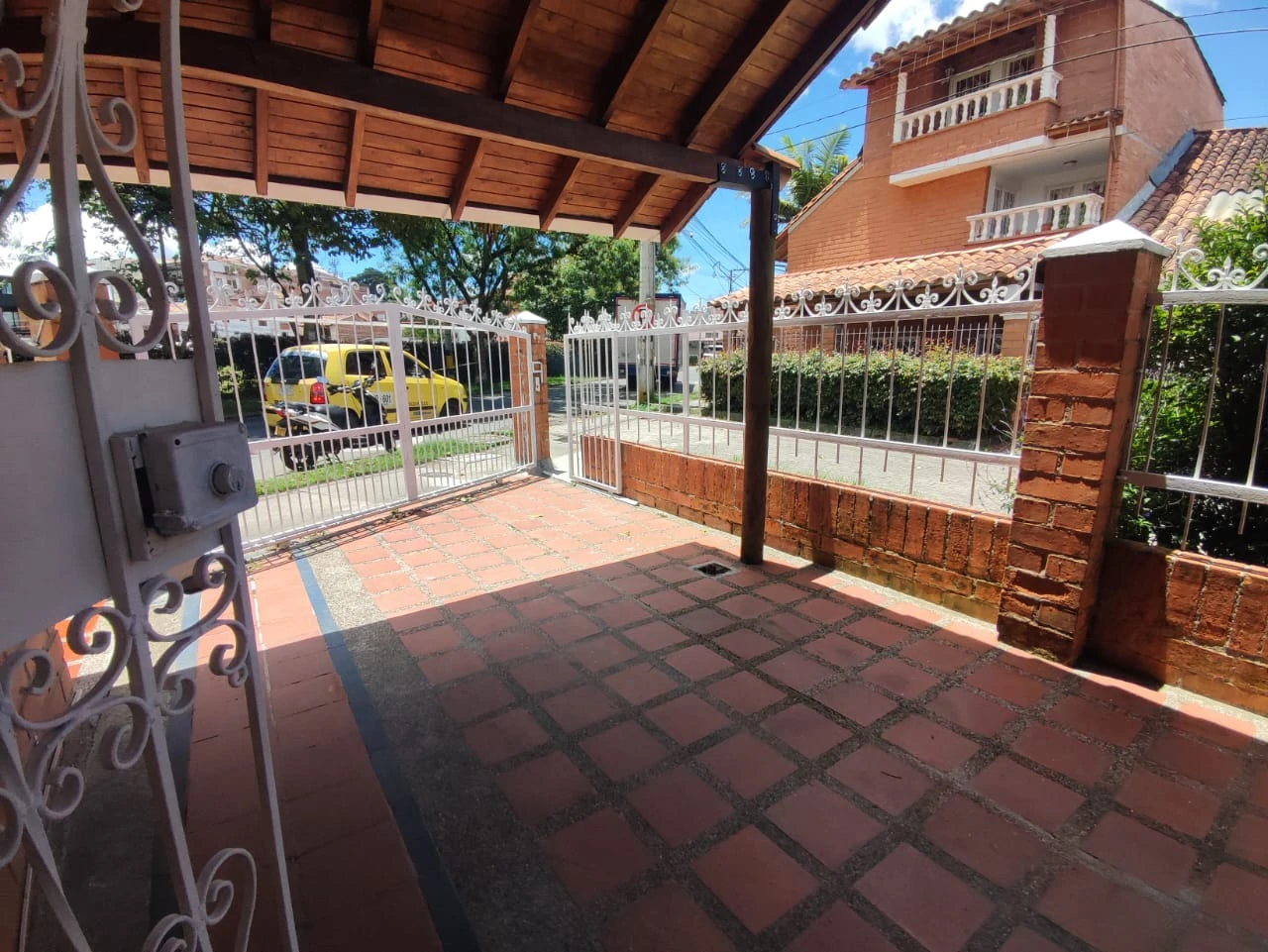 CASA EN ARRIENDO EN SAN ANTONIO 