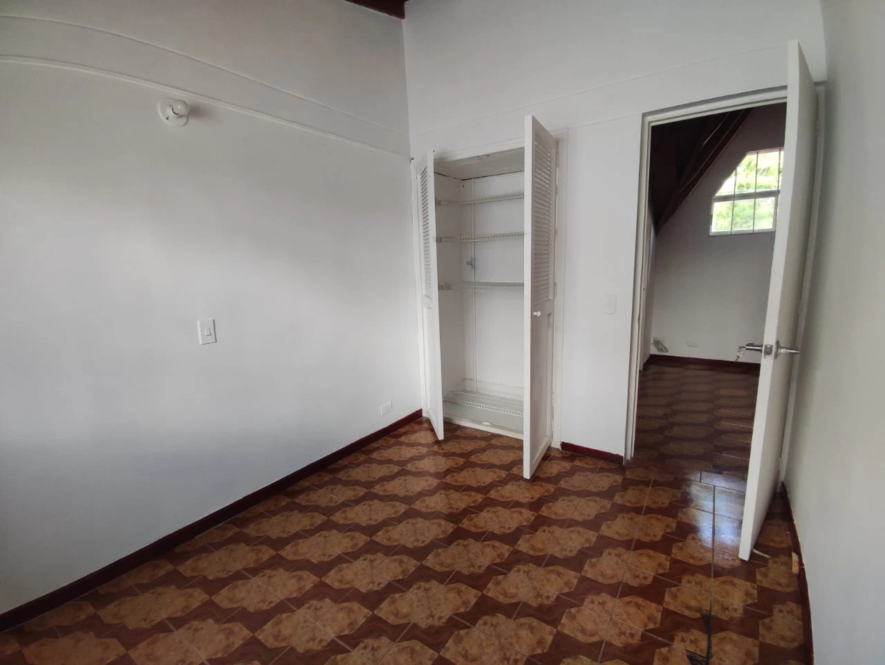 CASA EN ARRIENDO EN SAN ANTONIO 