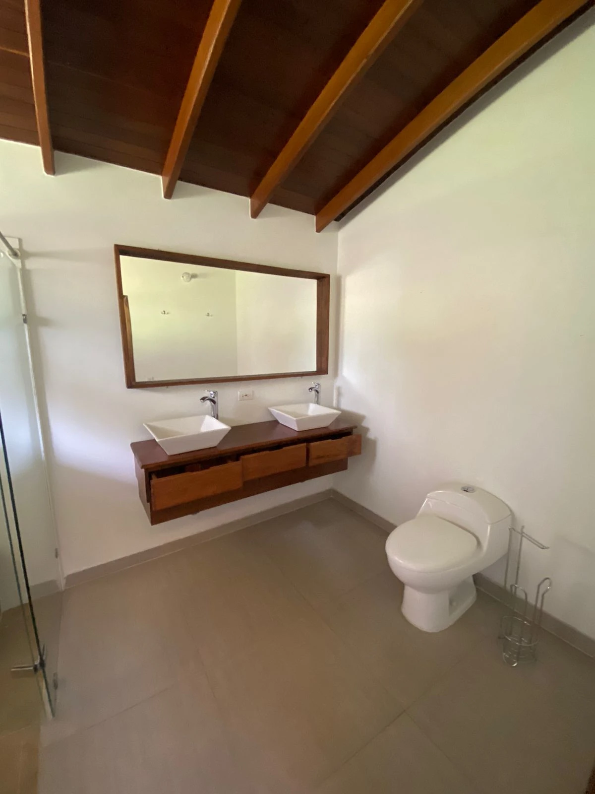 ARRIENDO CASA CAMPESTRE EN ENVIGADO 