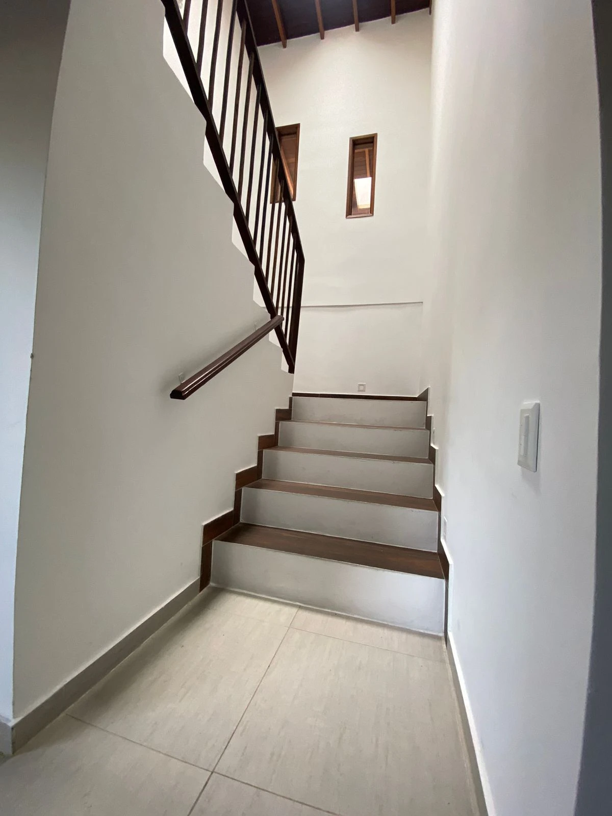 ARRIENDO CASA CAMPESTRE EN ENVIGADO 