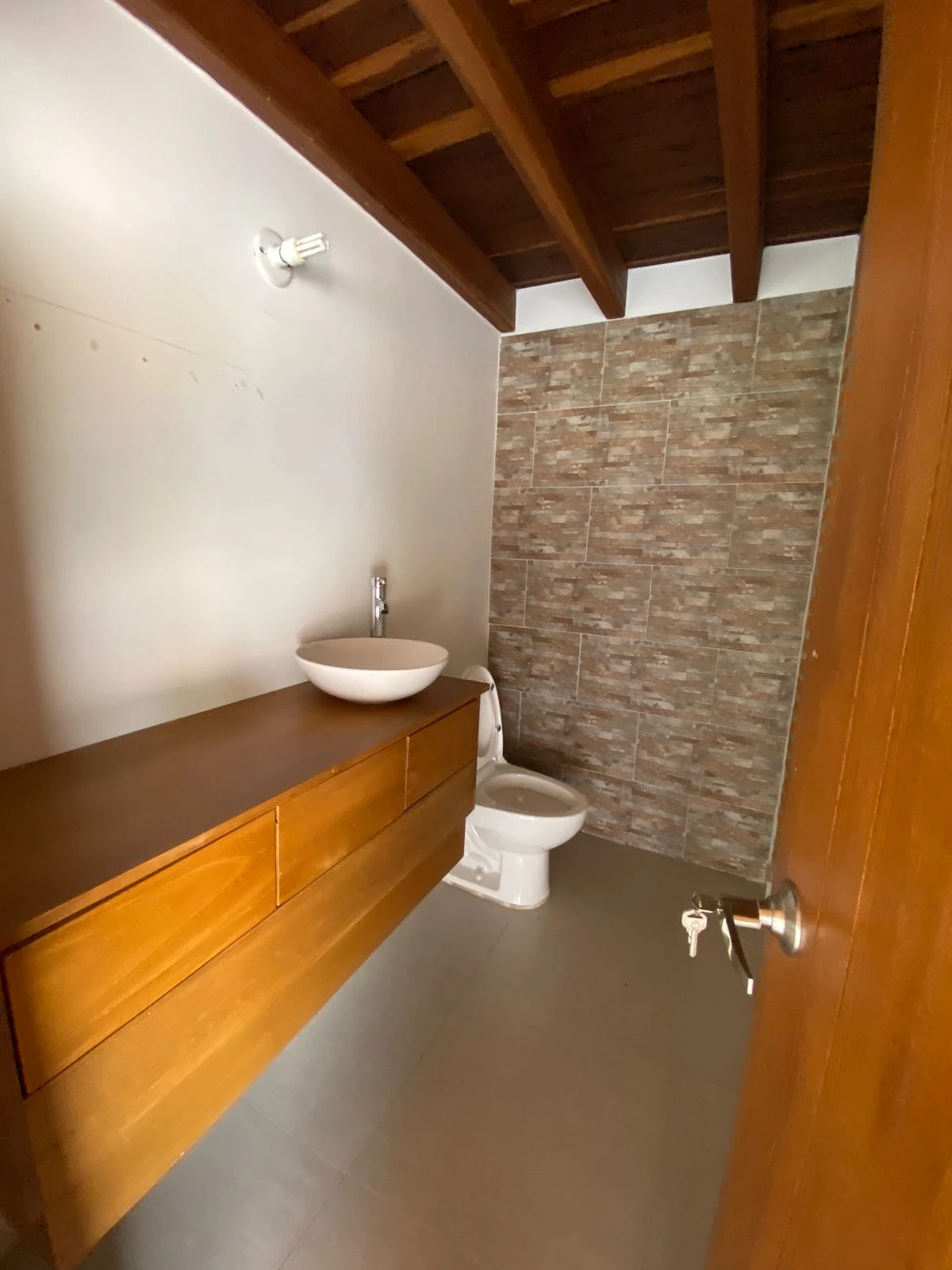 ARRIENDO CASA CAMPESTRE EN ENVIGADO 
