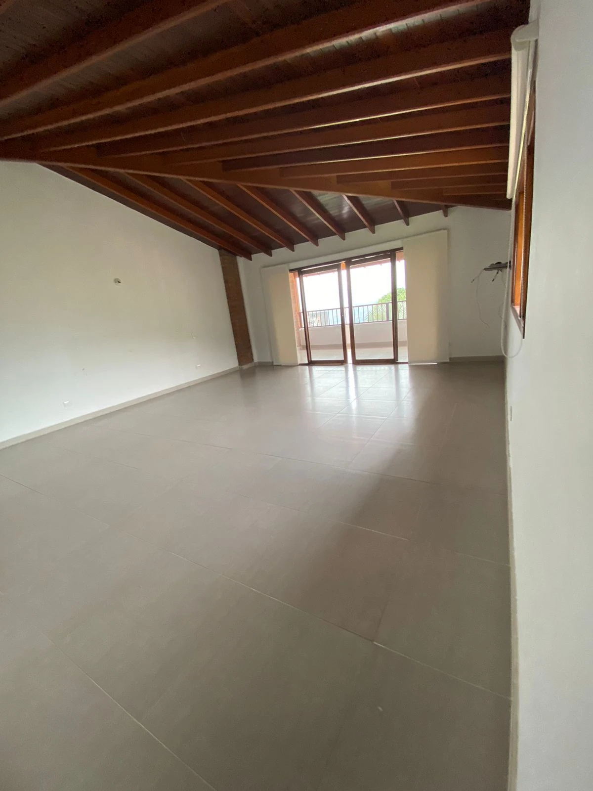 ARRIENDO CASA CAMPESTRE EN ENVIGADO 