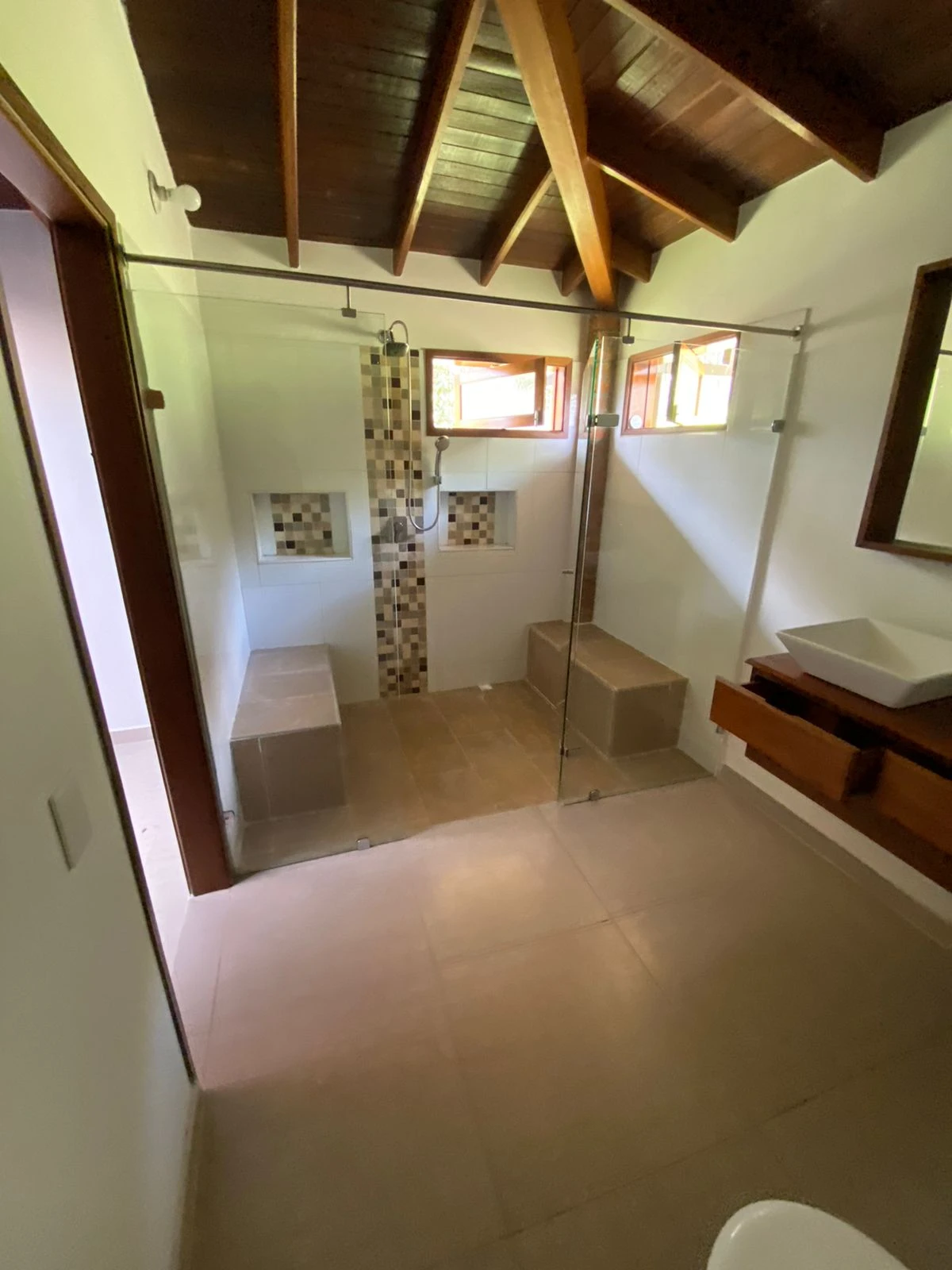 ARRIENDO CASA CAMPESTRE EN ENVIGADO 