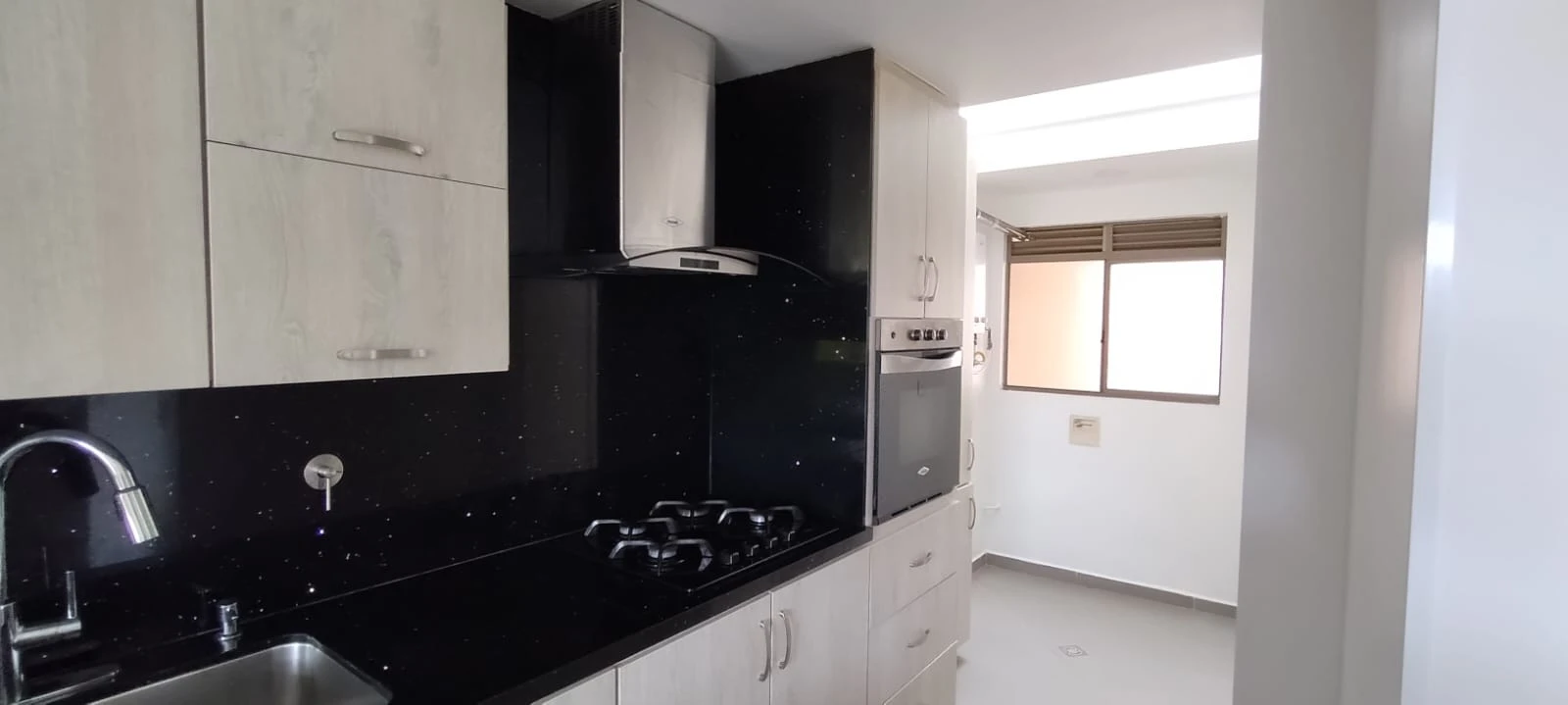 Casa en arriendo sector loma de los benedictinos