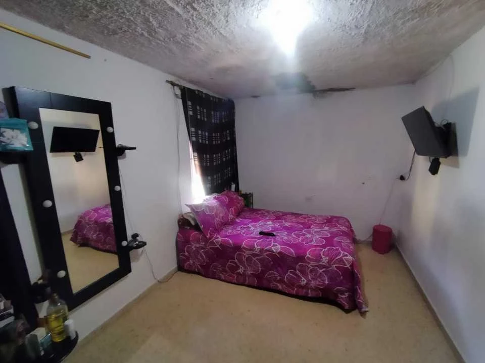 Casa en Venta de tres niveles en Florencia