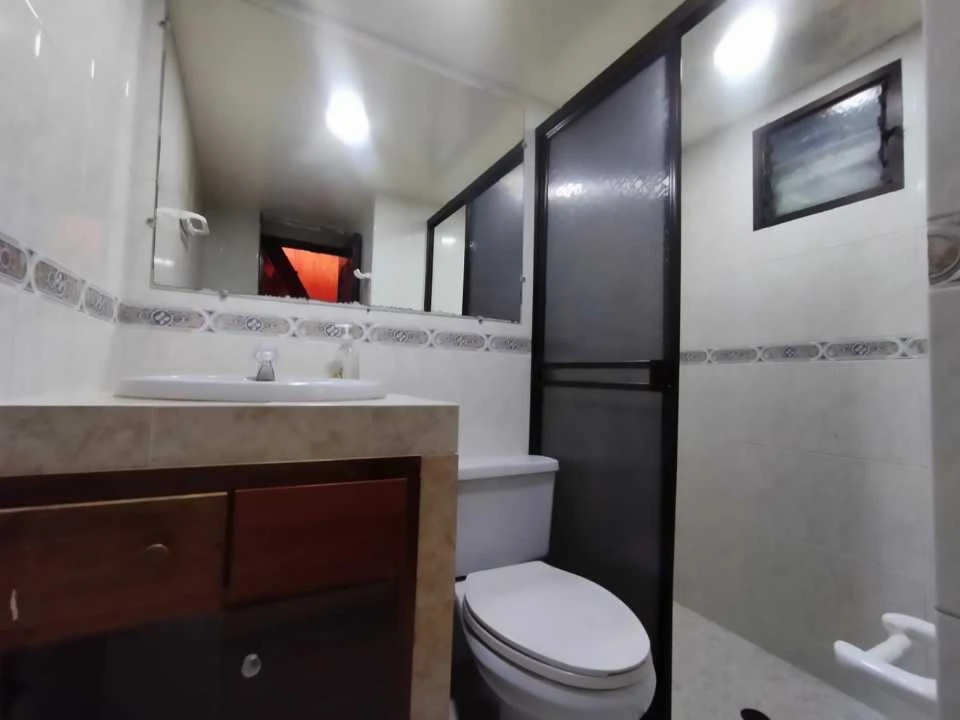 Casa en Venta de tres niveles en Florencia