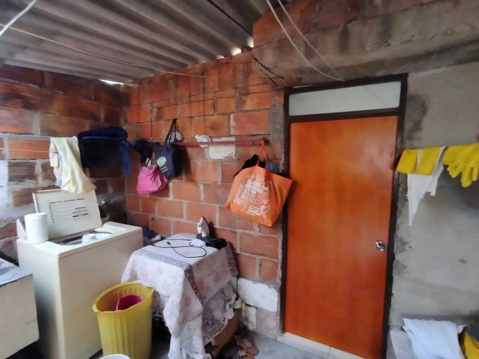 Casa en Venta de tres niveles en Florencia