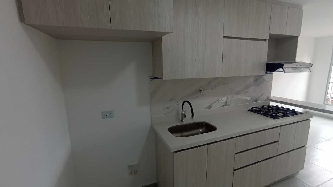Se arrienda apto  en sector cabañitas cerca al restaurante Guadalupe