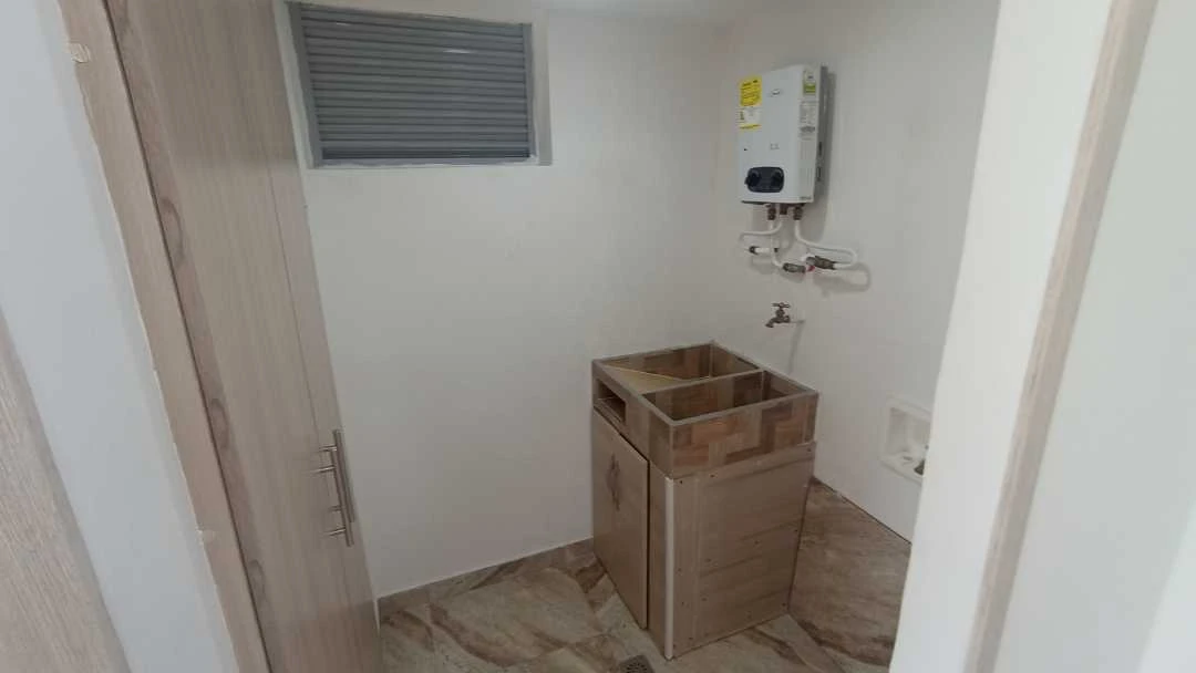 Se arrienda apartamento sector Navarra unidad cerrada