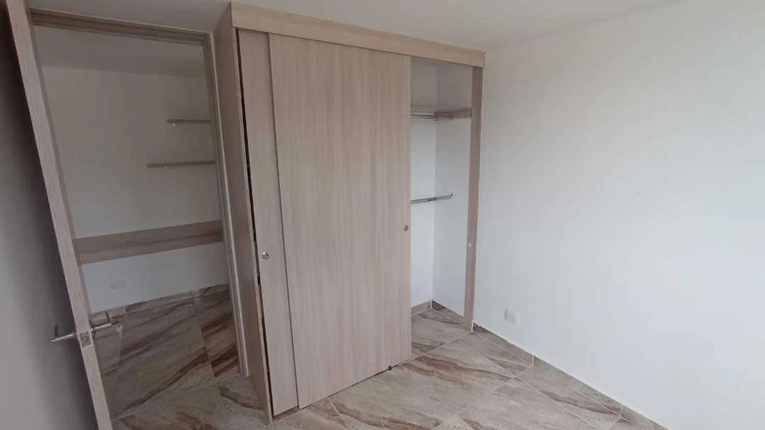 Se arrienda apartamento sector Navarra unidad cerrada